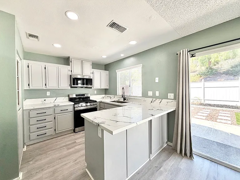 23986 Falconer Dr — Photo 19