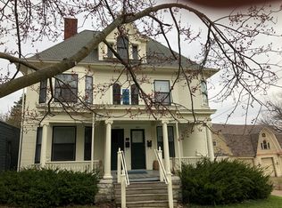 815 Bridge Ave, Davenport, IA 52803