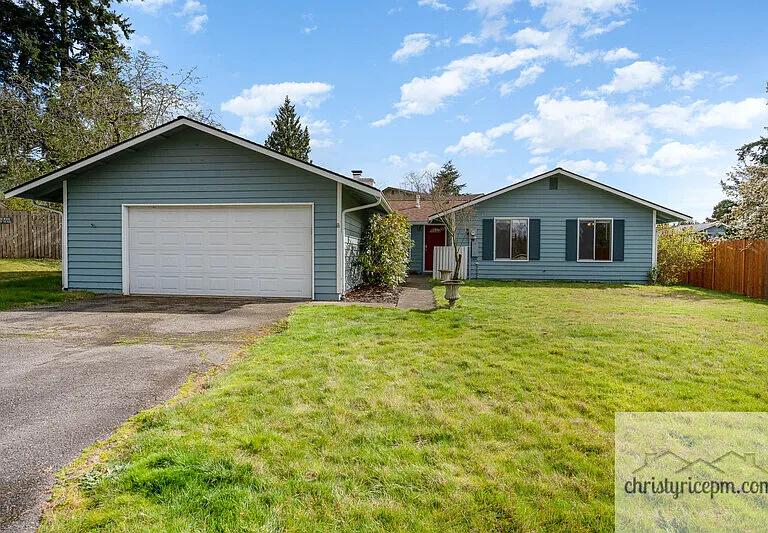 2107 SE 21st Ct — Photo 1
