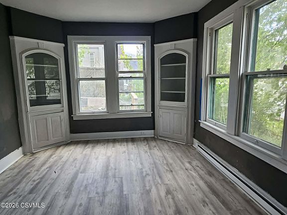 5th image of 110 Birch St