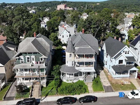 133 Willow Street, Waterbury, CT 06710