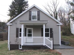 504 Oak Hill Rd, Staunton, VA 24401