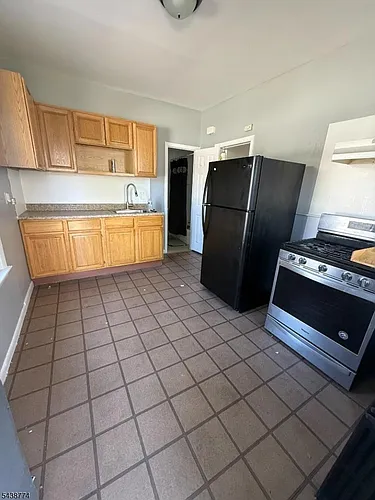 54 Sassafras St #1R Photo 1