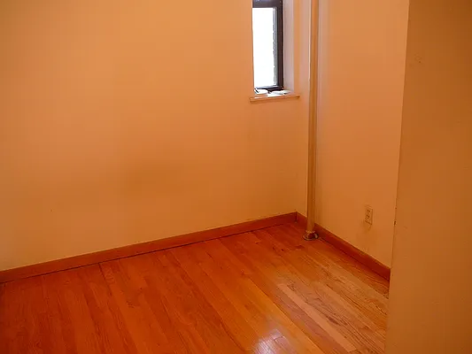 Rented by Kings Court Real Estate | media 23