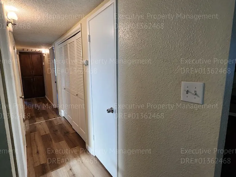 709 Deseret Way — Photo 17