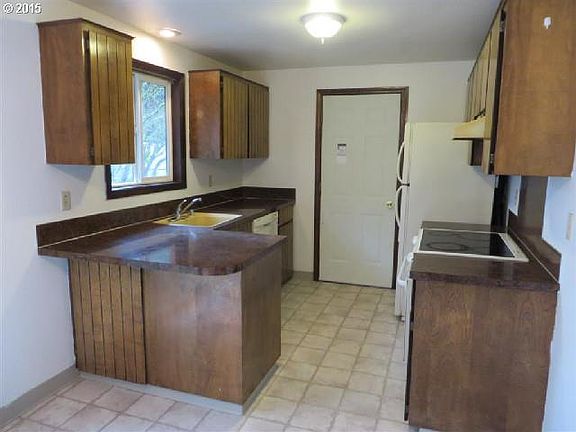 3rd image of 7317 NE 144th Ave