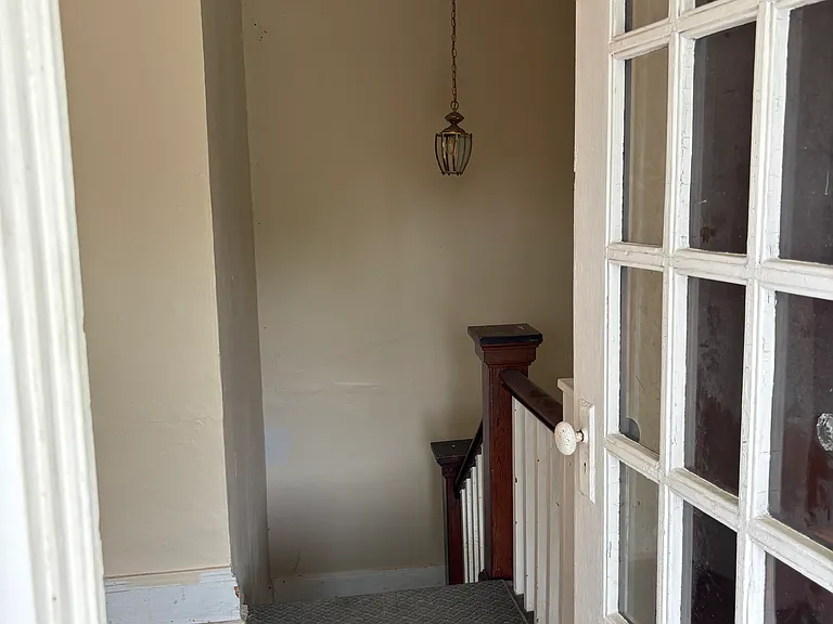 405 Willis Ave #2 — Photo 15