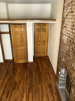 Rented by Your Vanity Realty | media 59