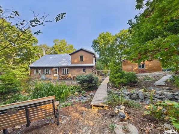 14138 Boy Scout Trl, Petersburg, IL 62675