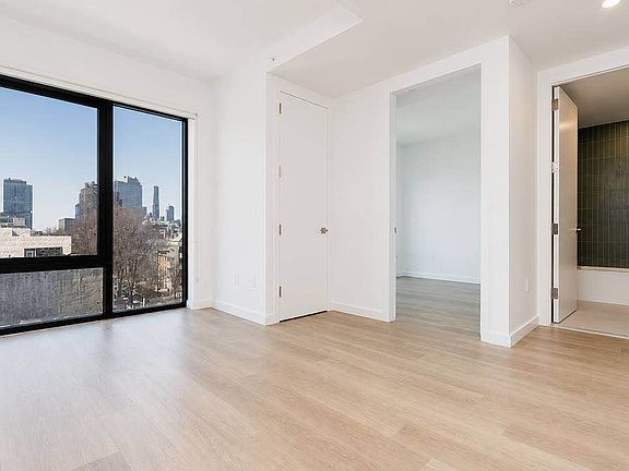 5th image of 562 Grand Ave #903
