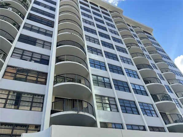 66 Valencia Ave #Penthouse 1c, Coral Gables, FL 33134