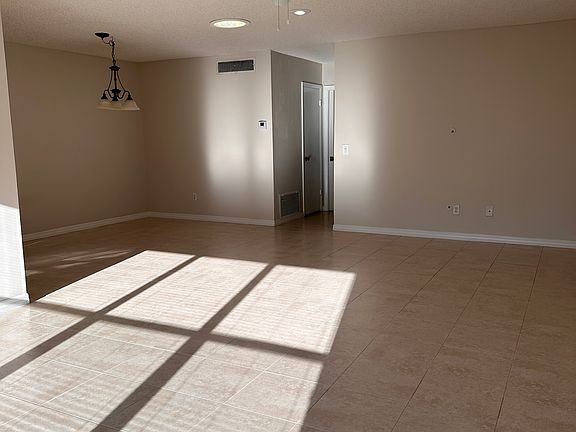 Greet, living, dining room.