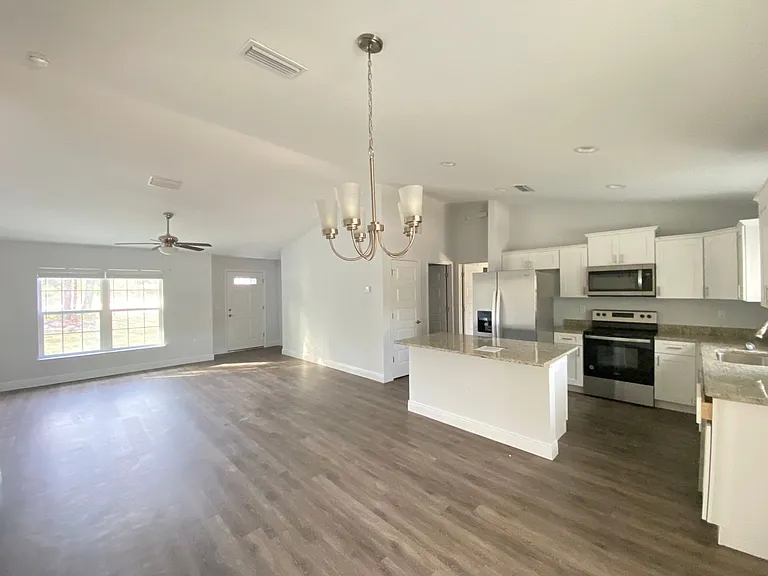 9205 N Elkcam Blvd — Photo 8