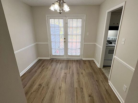 3rd image of 2583 Dorian Dr SW #B