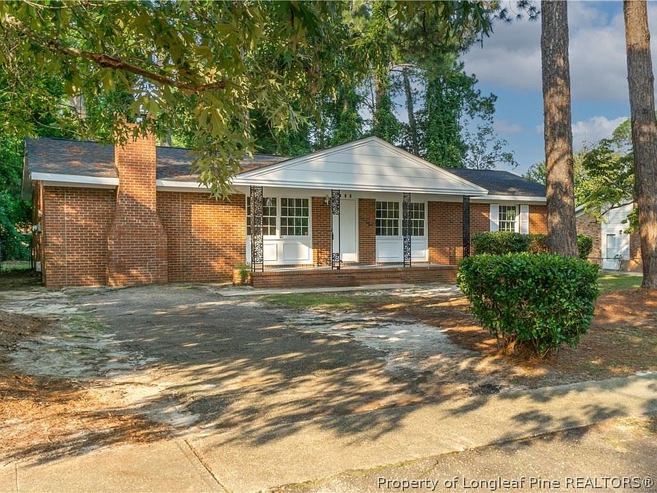 1st image of 750 Stoneykirk Dr