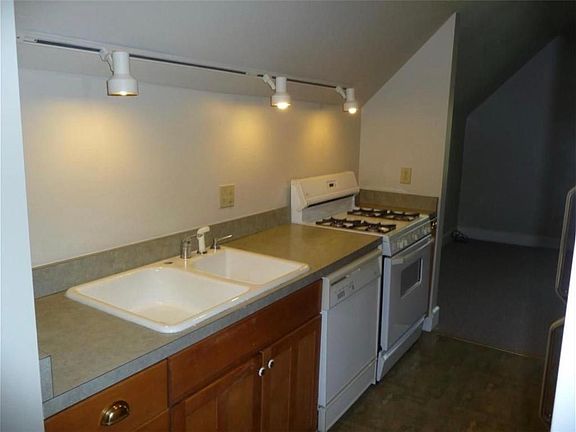 5th image of 2049 N Alabama St #2