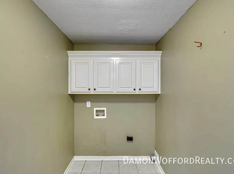 131 Hunters Row — Photo 29