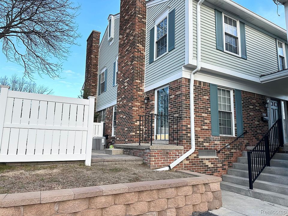 1st image of 21306 E Glen Haven Cir