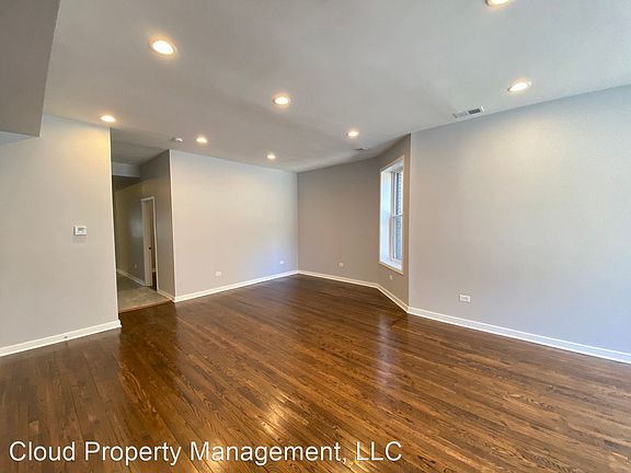 3rd image of 5215 N Ashland Ave #2