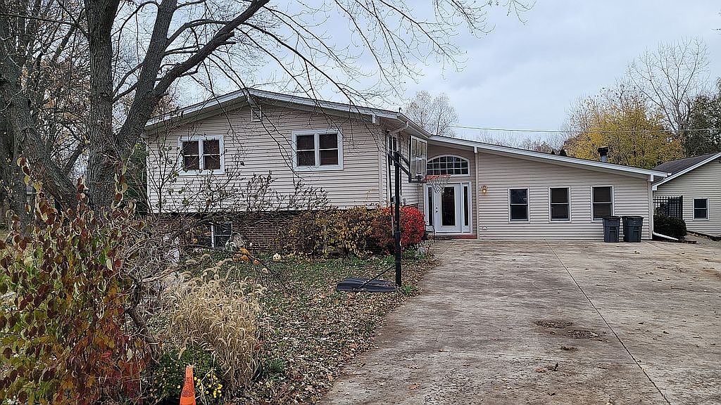 2S875 S Raddant Rd, Batavia, IL 60510 Zillow