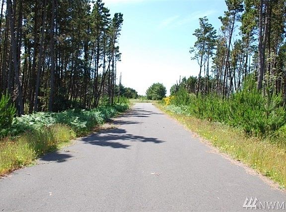 5th image of 1300 212th Ln
