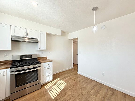 5th image of 1825 E Harvard St APT 4