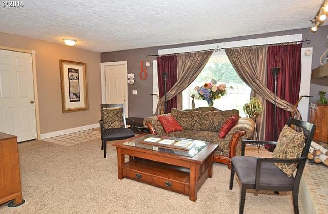 1st image of 3305 NE 129th Ave