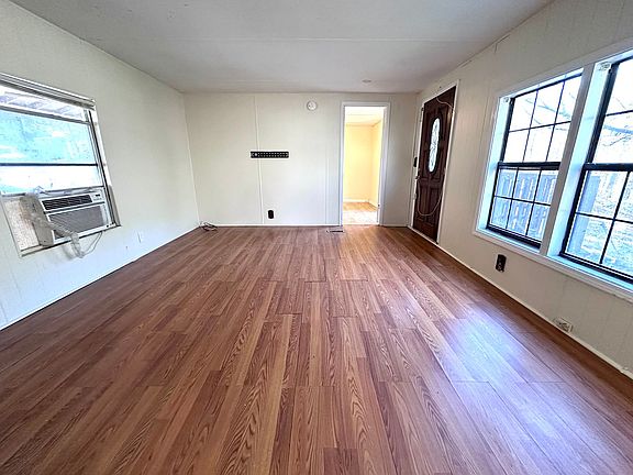 5th image of 2622 Callier Springs Rd SE