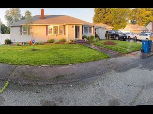 5 Canavan Dr, Randolph, MA 02368