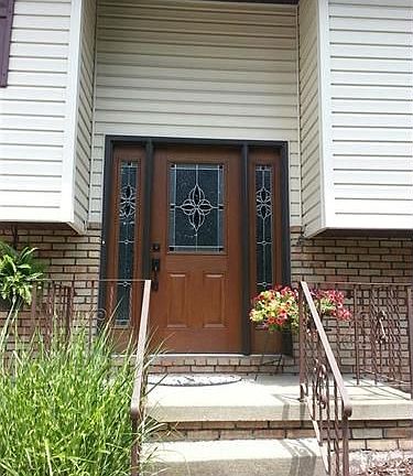 2nd image of 105 Vineyard Way