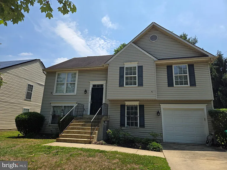 5401 Riba Ct — Photo 1