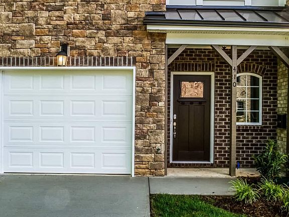 4th image of 410 Riverwood Ct
