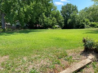 1075 Phoenix St, Greenwood, SC 29646