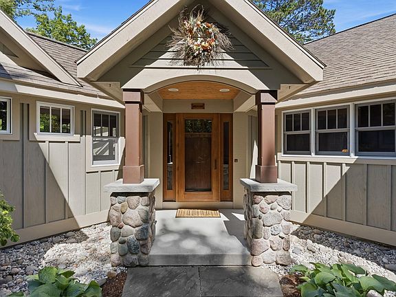 5th image of 2704 Crescent Shores Dr