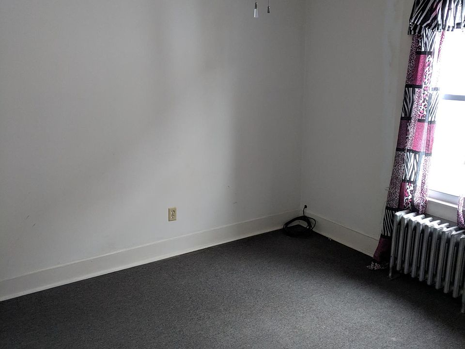 1st image of 40 Burbank Ave