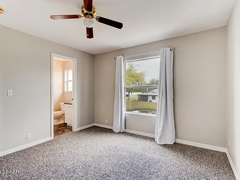 1602 Deer Springs Rd — Photo 16