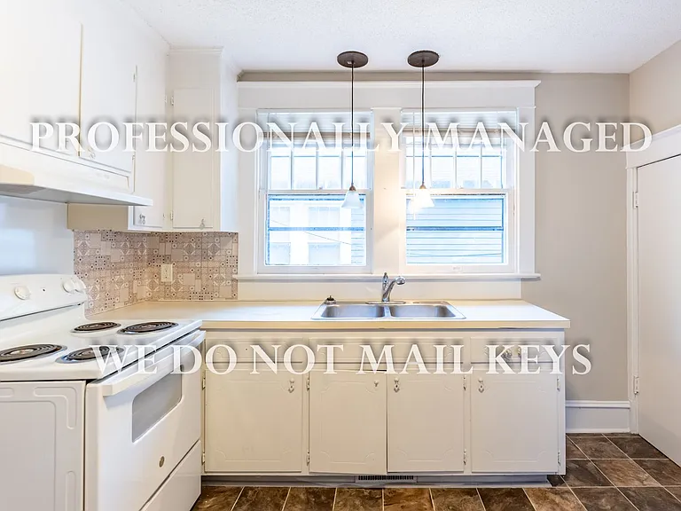 1517 Beal St — Photo 7