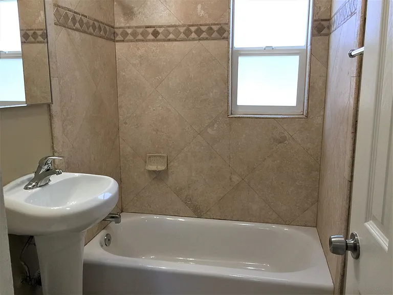 Stunning Imperial Beach Corner Unit — Photo 13
