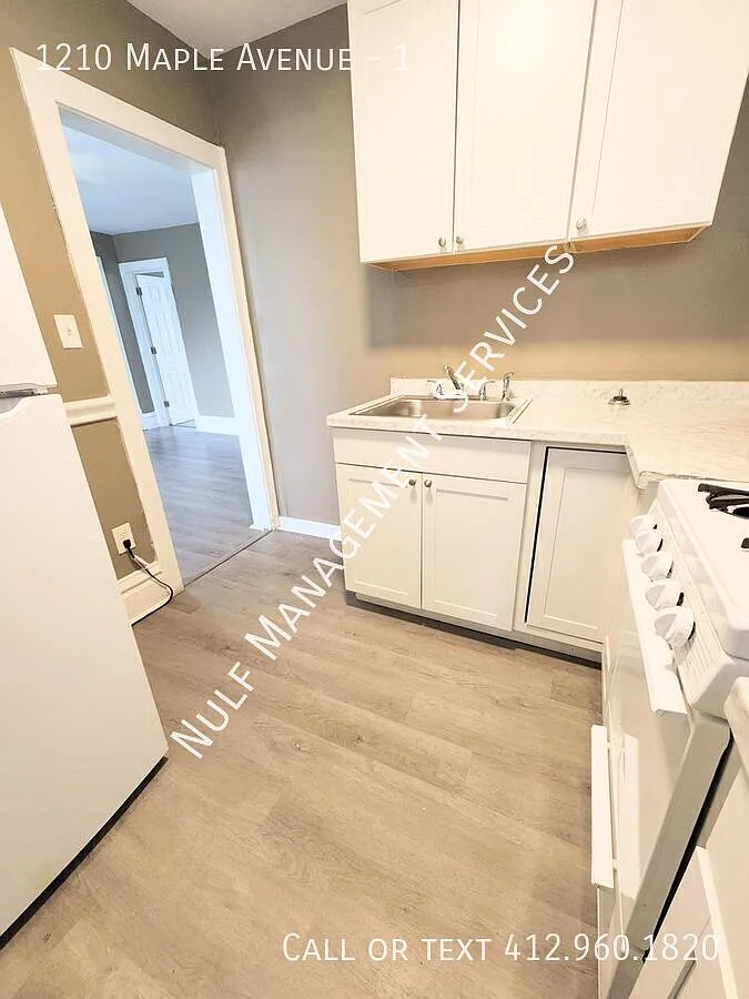 1210 Maple Ave — Photo 1