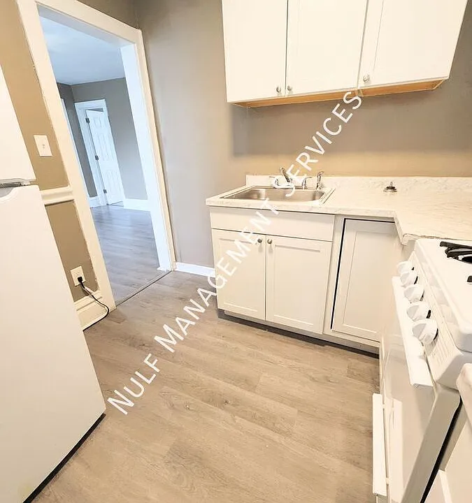 1210 Maple Ave #1