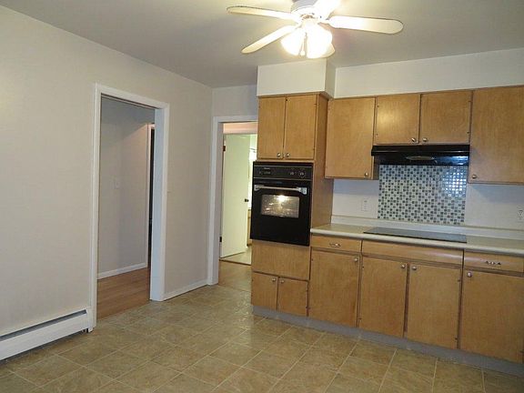 4th image of 2311 Ogden Ave