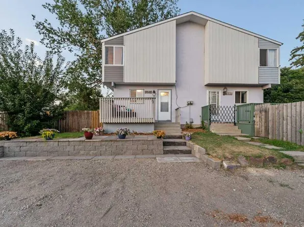 3046 SW 32a Ave SE, Calgary, AB T2B 0J3