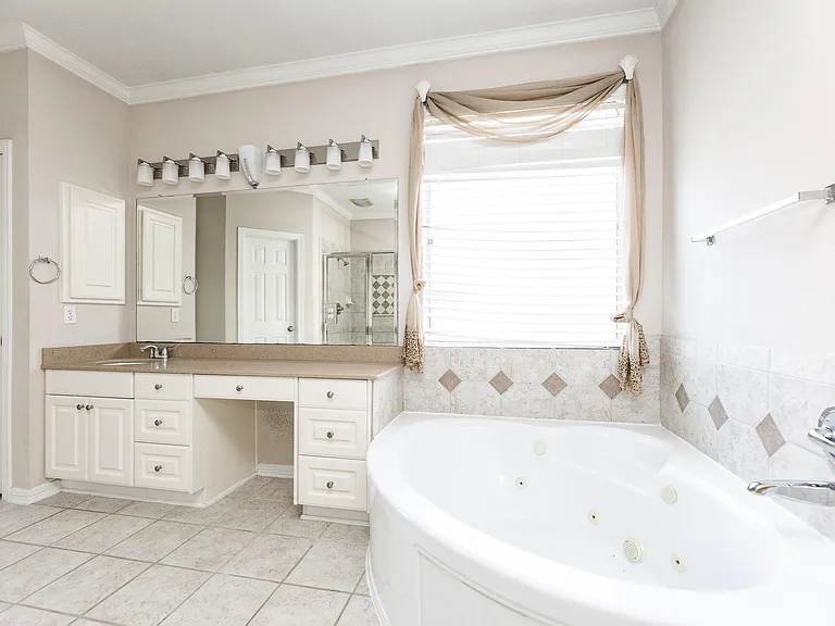 15435 Stoneridge Park Ln — Photo 23