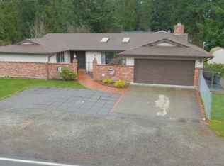 2211 7th St SE, Puyallup, WA 98372