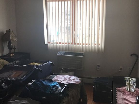 4th image of 30-55 14th St #3RR