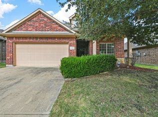 8109 Misty Water Dr, Fort Worth, TX 76131