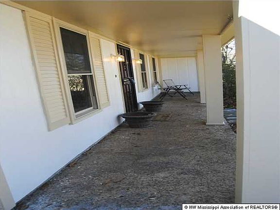 4th image of 5635 Briarwood Dr