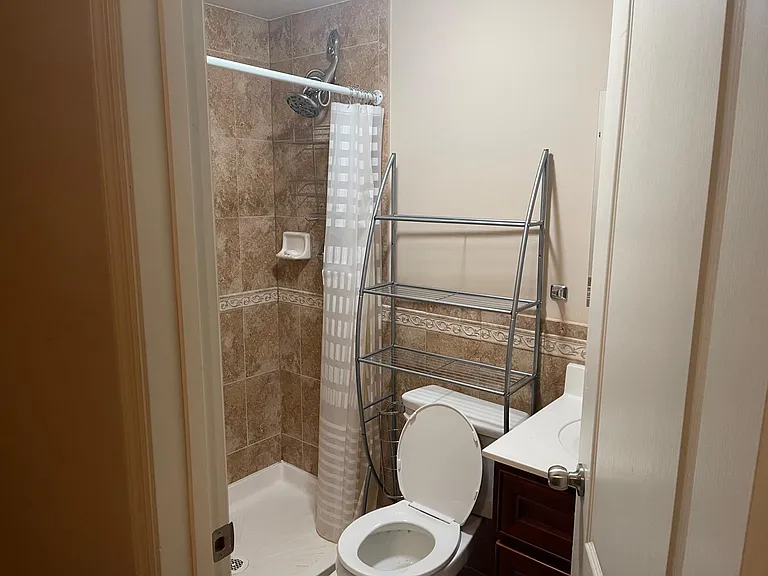 849 Rockland Ave #2A — Photo 22