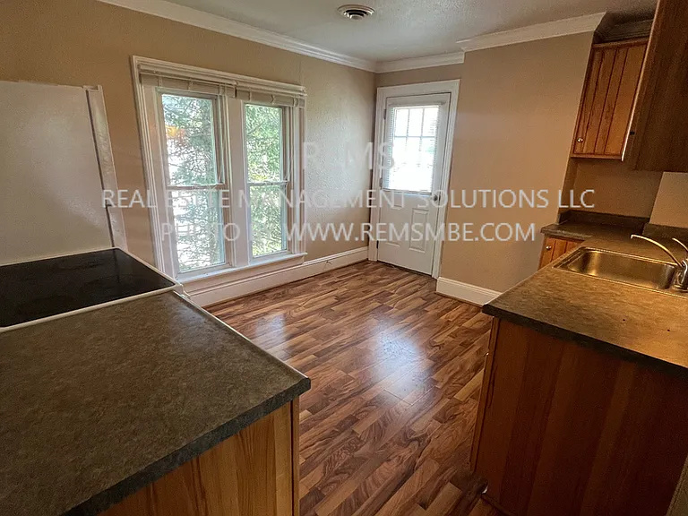 222 Mill St — Photo 4