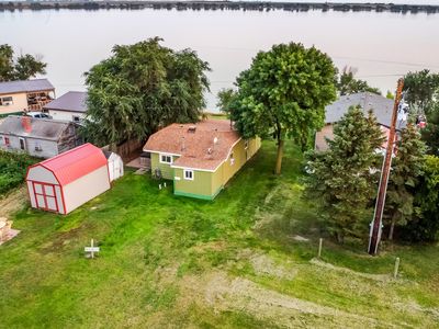 40401 Robeson Ln, Huron, SD, 57350